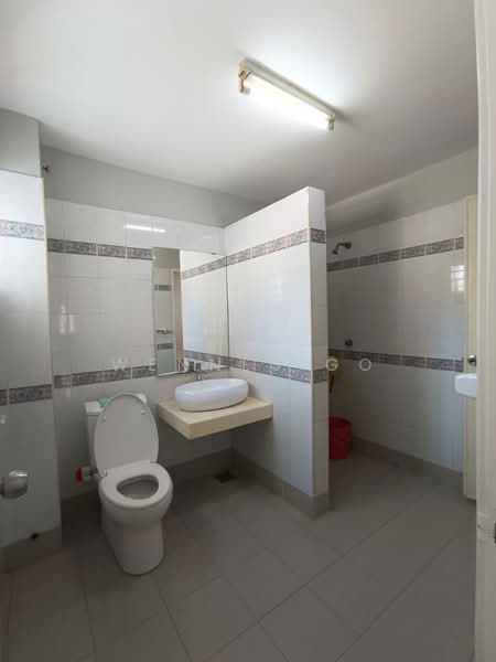 2-storey Terraced House for Sale in Taman Mutiara Rini (Skudai) - Wennes Go - Bathroom - PropertyGuru.com.my