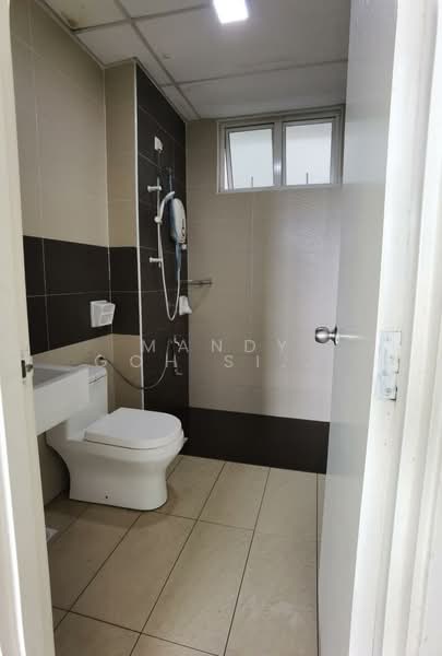 Pangsapuri untuk Dijual di Perling Heights (Baiduri Indah) - Mandy Goh Siew Li - Bathroom - PropertyGuru.com.my