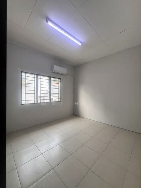 Rumah Berkembar untuk Disewa di Taman Puncak Jalil (Seri Kembangan) - Wai Hoe - Interior - PropertyGuru.com.my