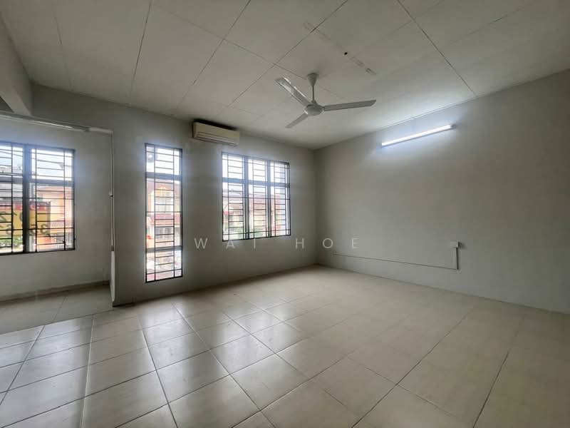 Rumah Berkembar untuk Disewa di Taman Puncak Jalil (Seri Kembangan) - Wai Hoe - Interior - PropertyGuru.com.my