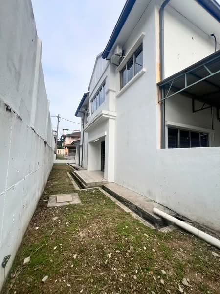 Rumah Berkembar untuk Disewa di Taman Puncak Jalil (Seri Kembangan) - Wai Hoe - Exterior - PropertyGuru.com.my