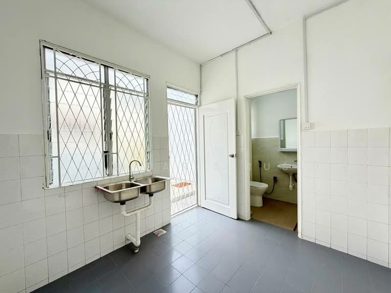 2-storey Terraced House for Sale in Senai (Johor) - Amir Faris Rusli - PropertyGuru.com.my
