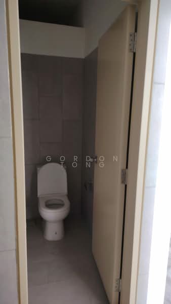 Shop / Office for Rent in Bandar Gamuda Cove (Dengkil) - Gordon Tong - Bathroom - PropertyGuru.com.my
