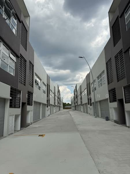 Kedai / Pejabat untuk Disewa di Shah Alam (Selangor) - Heylen Kwang - Exterior - PropertyGuru.com.my