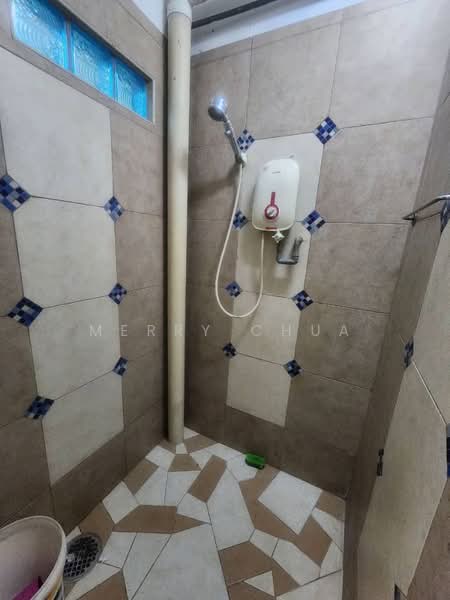 2-storey Terraced House for Rent in Taman Anggerik (Johor Bahru) - Merry Chua - Bathroom - PropertyGuru.com.my