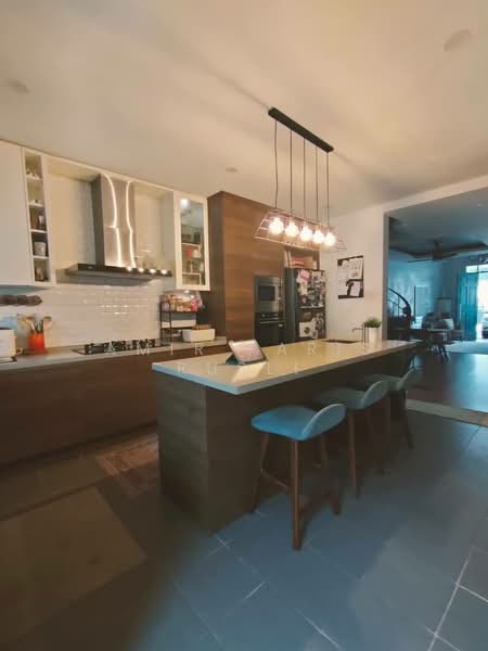 1.5-storey Terraced House for Sale in Taman Perling (Perling) - Amir Faris Rusli - PropertyGuru.com.my