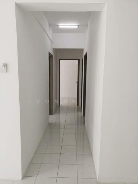 Apartment for Sale at Pangsapuri Pulai Mutiara - Yvonne Lim - Corridor - PropertyGuru.com.my