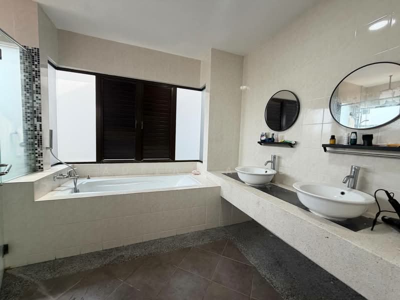 Semi-Detached House for Sale in Alam Impian (Shah Alam) - Adilah Adib - Bathroom - PropertyGuru.com.my