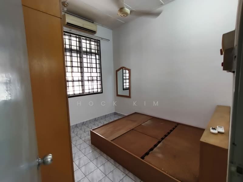 1-storey Terraced House for Sale in Masai (Johor) - Hock Kim - Bedroom - PropertyGuru.com.my