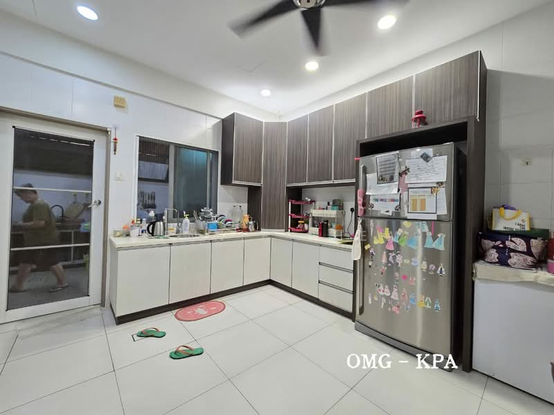 Semi-Detached House for Sale in Ambang Botanic (Klang) - Jennie Chew - Kitchen - PropertyGuru.com.my