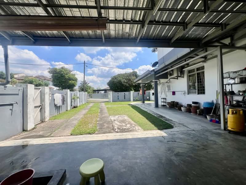 Rumah Teres 2 Tingkat untuk Dijual di Taman Puncak Jalil (Seri Kembangan) - Wai Hoe - Exterior - PropertyGuru.com.my