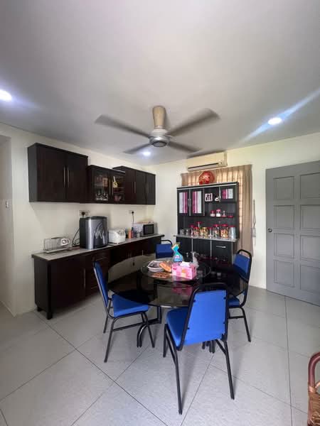 Rumah Teres 2 Tingkat untuk Dijual di Taman Puncak Jalil (Seri Kembangan) - Wai Hoe - Kitchen - PropertyGuru.com.my