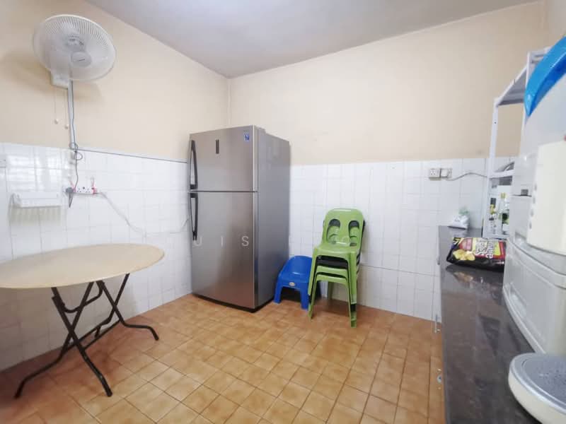 Rumah Teres 2 Tingkat untuk Disewa di Bandar Menjalara (Kuala Lumpur) - Louis Foong - Kitchen - PropertyGuru.com.my