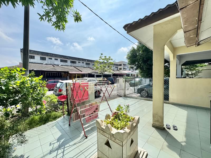 1-storey Terraced House for Sale in Taman Mewah Jaya (Klang) - Aqillah Razali - Exterior - PropertyGuru.com.my