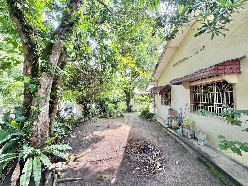 1-storey Terraced House for Sale in Taman Mewah Jaya (Klang) - Aqillah Razali - Exterior - PropertyGuru.com.my