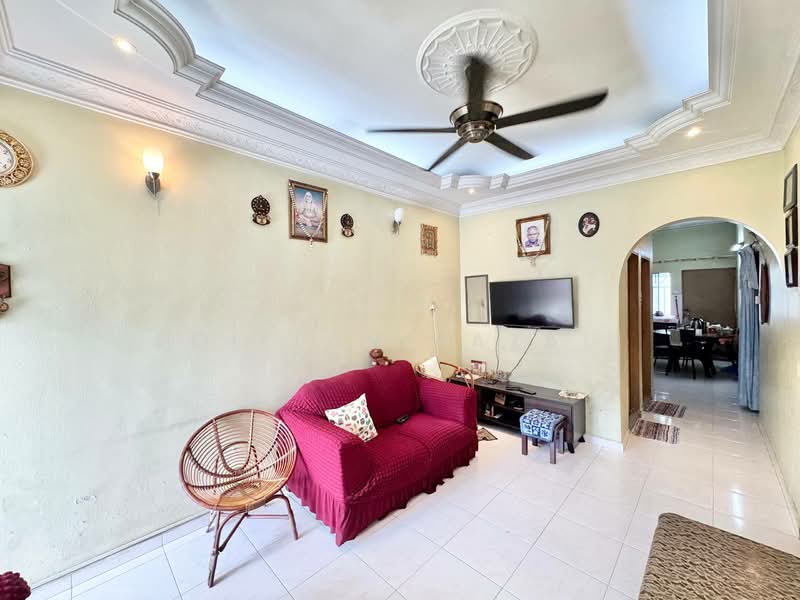 1-storey Terraced House for Sale in Taman Mewah Jaya (Klang) - Aqillah Razali - Living Room - PropertyGuru.com.my