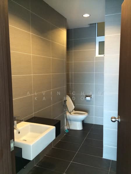 Condominium for Sale at KSL D'Esplanade Residence - Alvin Chan Kai Boon - Bathroom - PropertyGuru.com.my