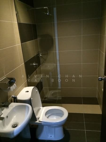 Condominium for Sale at KSL D'Esplanade Residence - Alvin Chan Kai Boon - Bathroom - PropertyGuru.com.my