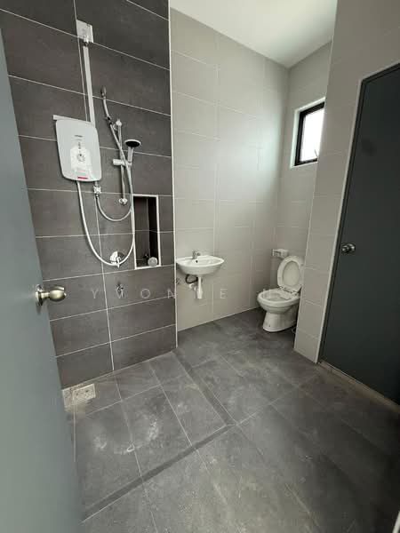 Rumah Teres 2 Tingkat untuk Disewa di Taman Seri Austin (Tebrau) - Yvonne Ng - PropertyGuru.com.my