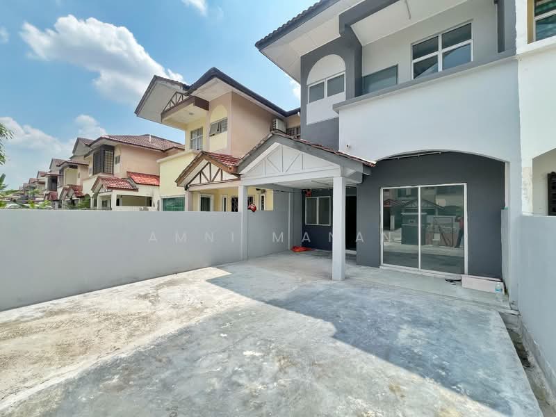 2-storey Terraced House for Sale in Alam Perdana (Puncak Alam) - Amni Manan - Exterior - PropertyGuru.com.my