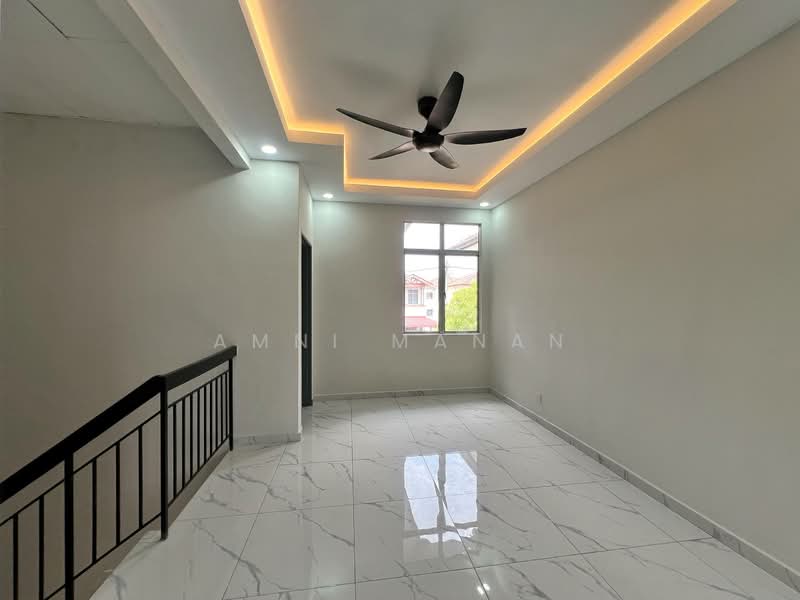 2-storey Terraced House for Sale in Alam Perdana (Puncak Alam) - Amni Manan - PropertyGuru.com.my