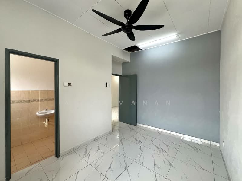 2-storey Terraced House for Sale in Alam Perdana (Puncak Alam) - Amni Manan - PropertyGuru.com.my