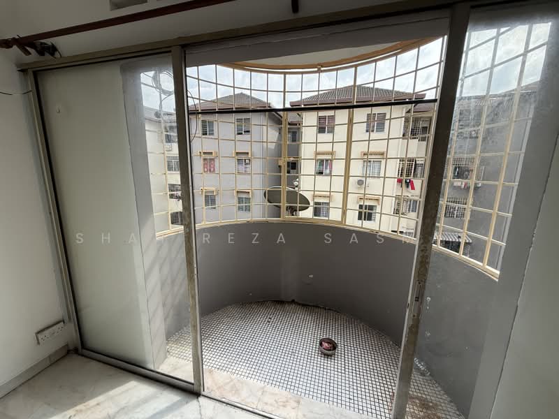 Apartment for Sale at Subang Perdana Goodyear Court 3 - SHAH REZA SASMAT - Balcony - PropertyGuru.com.my