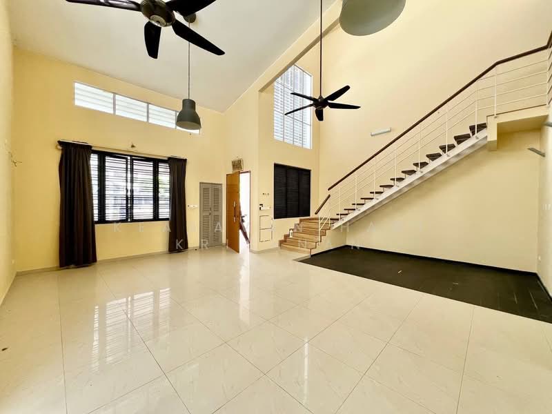 Rumah Teres 2 Tingkat untuk Dijual di Bandar Enstek (Negeri Sembilan) - Keasavan Hari Krishnan - Living Room - PropertyGuru.com.my