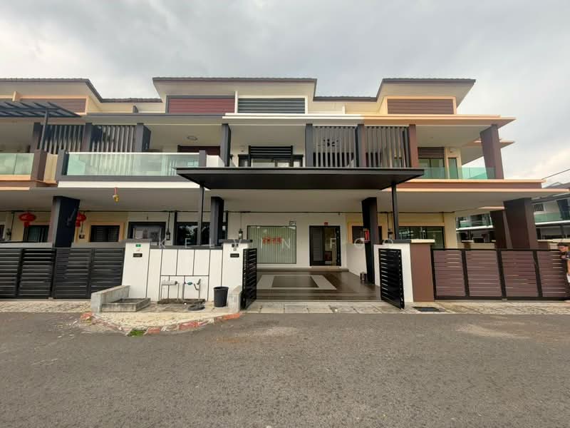 2-storey Terraced House for Sale in Taman Intan Mas (Teluk Intan) - Kelvin Foo - Exterior - PropertyGuru.com.my