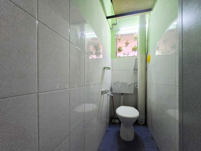 Rumah Flat untuk Dijual di Rampai Idaman - Zul Syafiq - Bathroom - PropertyGuru.com.my