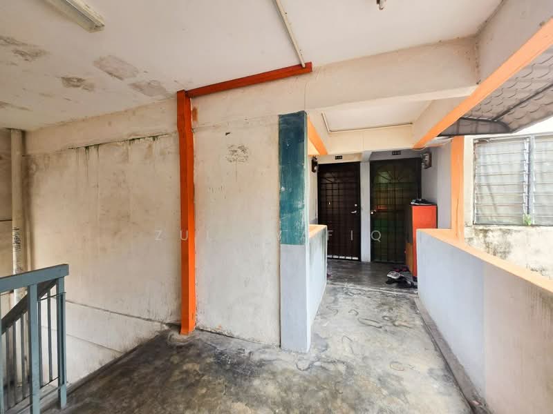 Rumah Flat untuk Dijual di Rampai Idaman - Zul Syafiq - Corridor - PropertyGuru.com.my