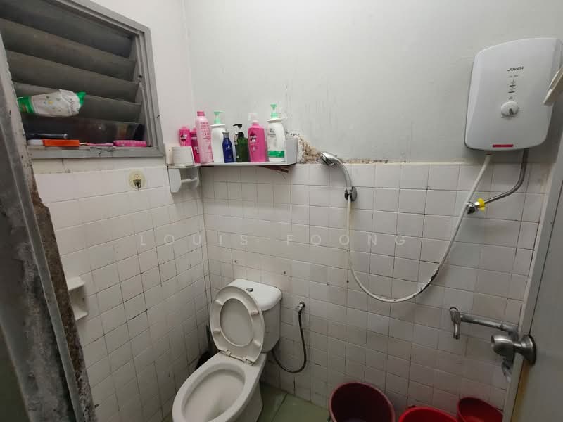 1-storey Terraced House for Sale in Bandar Sri Damansara (Selangor) - Louis Foong - Bathroom - PropertyGuru.com.my