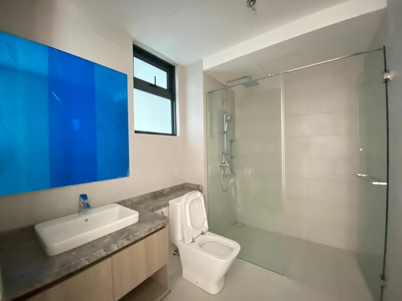 Kondominium untuk Dijual di Residensi Astrea - Eve Tan - Bathroom - PropertyGuru.com.my