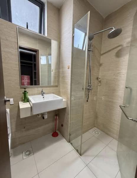 Servis Apartment untuk Disewa di Crescent Bay Suites (Teluk Bayu) - Carter Lee - PropertyGuru.com.my