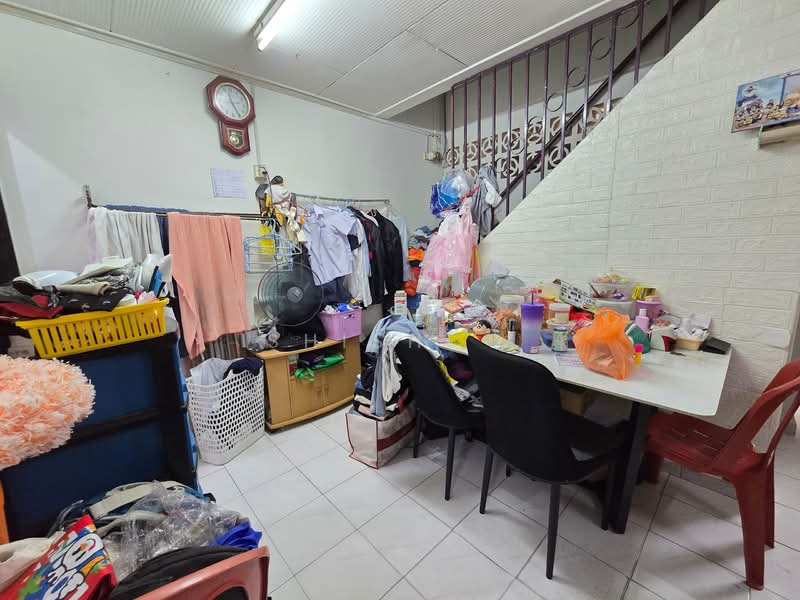 2-storey Terraced House for Sale in Kampung Baru Saleng (Kulai) - Shishi . - PropertyGuru.com.my