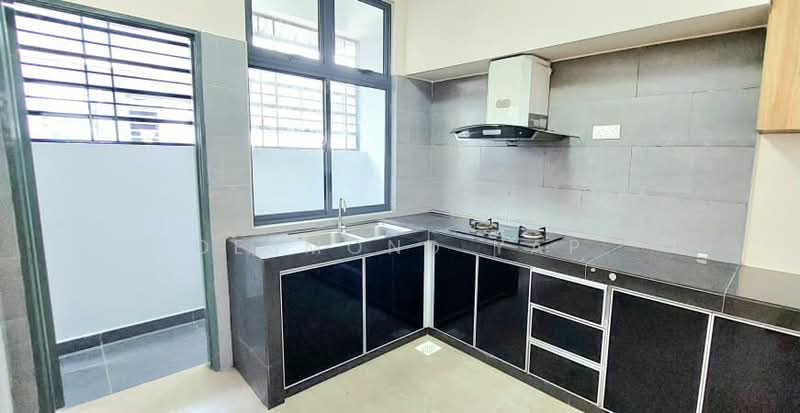 Terraced House for Sale in Taman Pulai Jaya (Kulai) - Desmond Yap - Kitchen - PropertyGuru.com.my