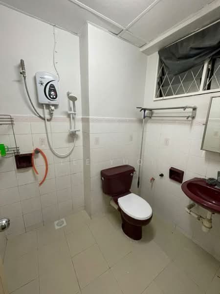 Condominium for Rent at Kelana Puteri - Lee Yuqi - Bathroom - PropertyGuru.com.my