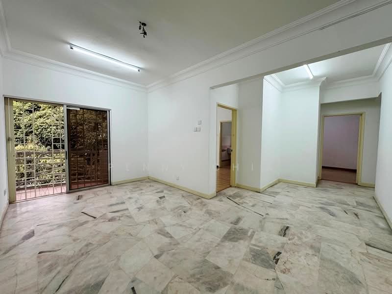Pangsapuri untuk Dijual di Pelangi Court - Penny Chia - Living Room - PropertyGuru.com.my
