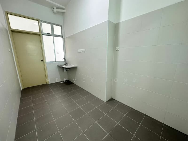 Apartment for Rent at Seri Molek Perdana - MekMek Fong - PropertyGuru.com.my