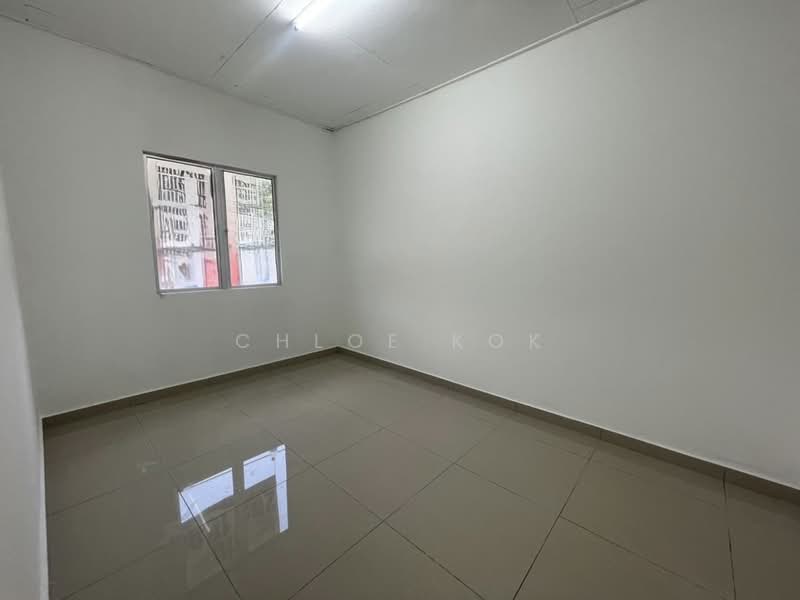 Rumah Teres untuk Dijual di Rawang (Selangor) - Chloe Kok - PropertyGuru.com.my