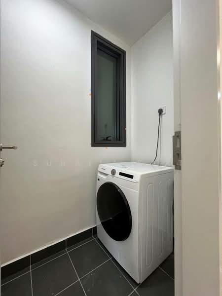 Servis Apartment untuk Disewa di Edelweiss @ Tropicana Gardens - Suhaila Saat - washing machine - PropertyGuru.com.my