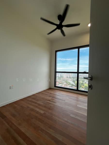 Servis Apartment untuk Disewa di Edelweiss @ Tropicana Gardens - Suhaila Saat - bedroom - PropertyGuru.com.my