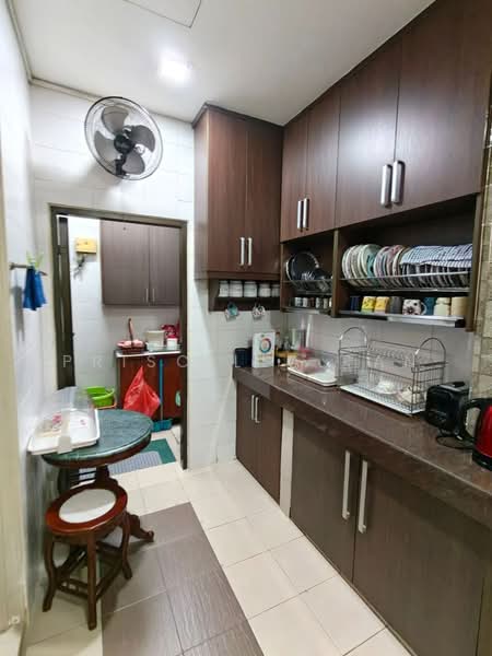 3-storey Terraced House for Sale in Mutiara Bukit Jalil (Bukit Jalil) - Priscilla Tan - Kitchen - PropertyGuru.com.my