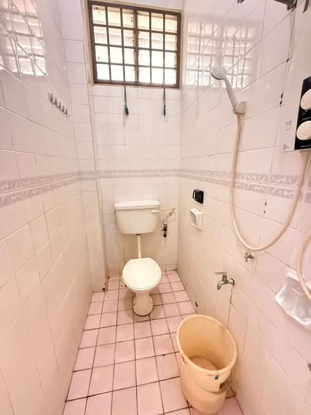 1.5-storey Terraced House for Sale in Taman Molek (Johor Bahru) - Vivco Liang - PropertyGuru.com.my