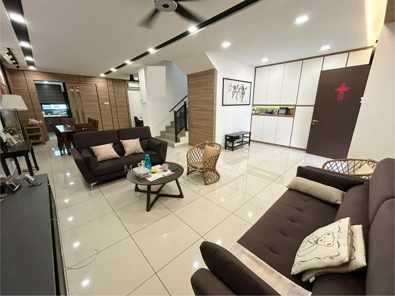 2-storey Terraced House for Sale in Taman Austin Duta (Tebrau) - Max Keng - Living Room - PropertyGuru.com.my