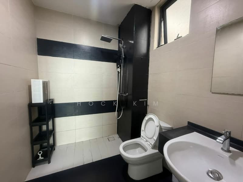 Kondominium untuk Dijual di Botanika - Hock Kim - Bathroom - PropertyGuru.com.my