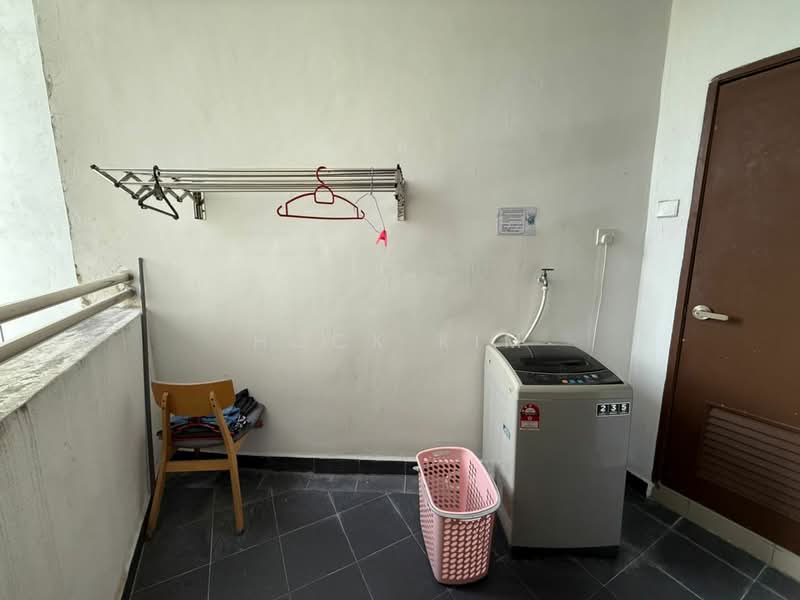 Kondominium untuk Dijual di Botanika - Hock Kim - Balcony - PropertyGuru.com.my