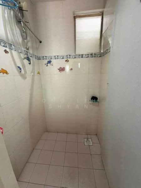 Rumah Flat untuk Dijual di Taman Pulai Utama - Ong Lih Shyan - Bathroom - PropertyGuru.com.my