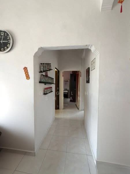 Rumah Flat untuk Dijual di Taman Pulai Utama - Ong Lih Shyan - Corridor - PropertyGuru.com.my