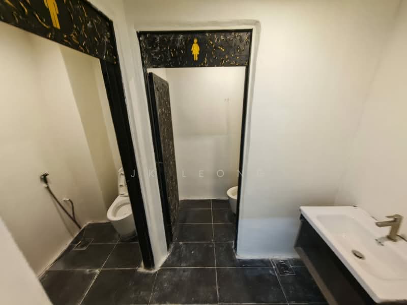 Shop / Office for Rent in Dataran Pandan Prima (Pandan Indah) - JK Leong - Bathroom - PropertyGuru.com.my